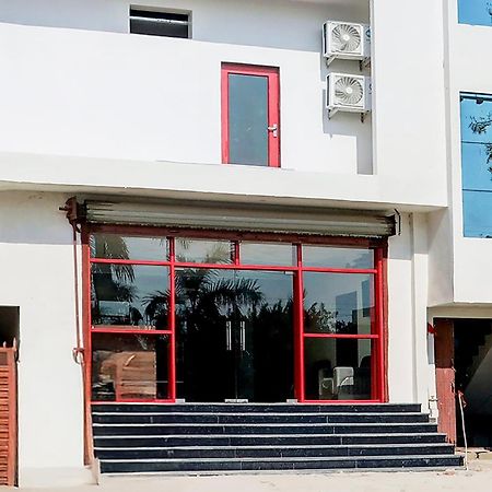 Hotel Super Townhouse Balua Road Pahadiya Varanasi Esterno foto