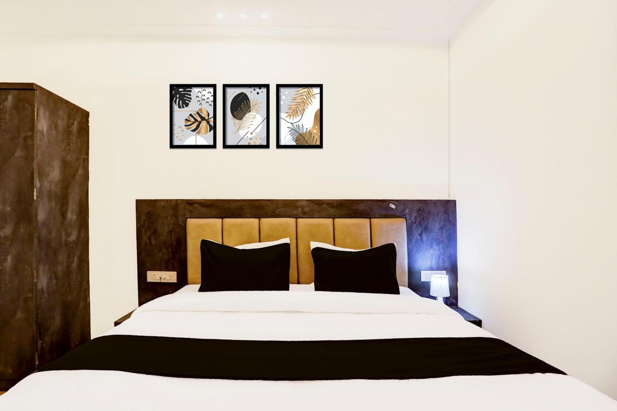 Hotel Super Townhouse Balua Road Pahadiya Varanasi Esterno foto