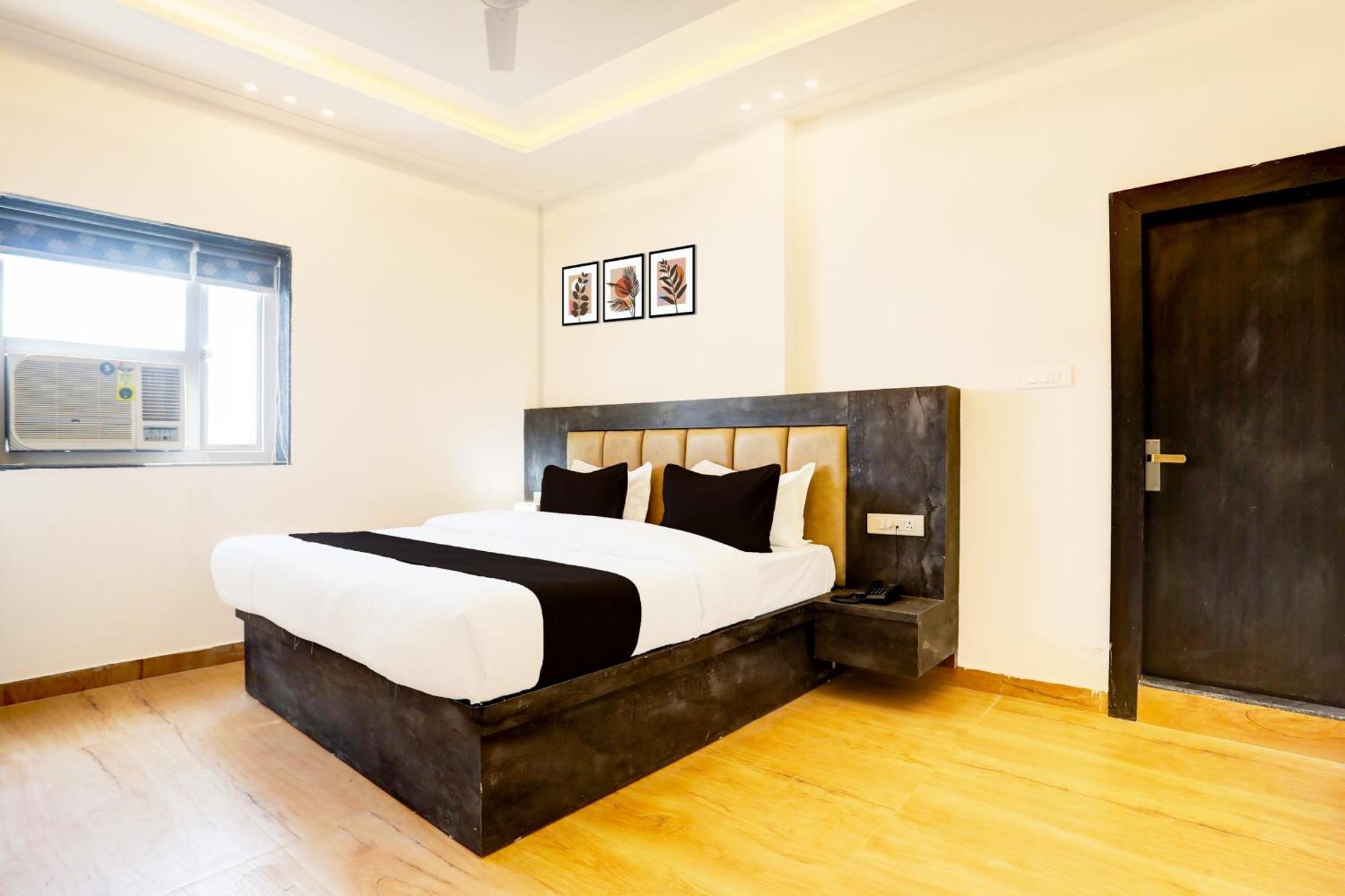 Hotel Super Townhouse Balua Road Pahadiya Varanasi Esterno foto